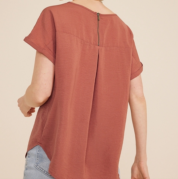FLASH SALE!! Zipper Back Rust Top - Picture 3 of 7